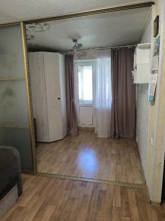 Продам 1 ком кв Калининский рн Хлюпина Донецк
