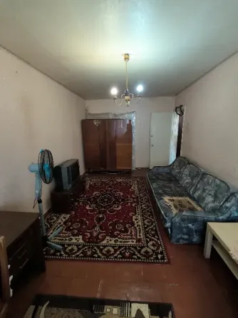 1 к кв, мкр-н. Азотный Донецк