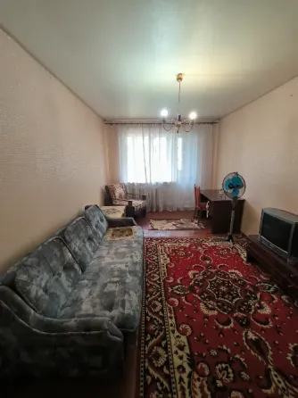 1 к кв, мкр-н. Азотный Донецк