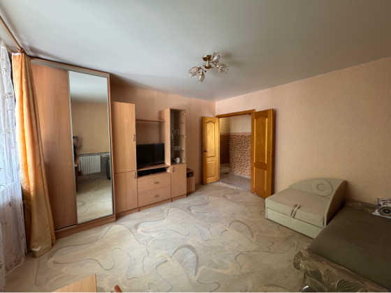 Продам 1-ю квартиру, 39 кв.м. пл. Ткаченко Донецк