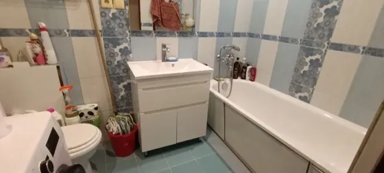 Квартира в Ленинском районе Донецка с хорошим свежим ремонтом Донецк