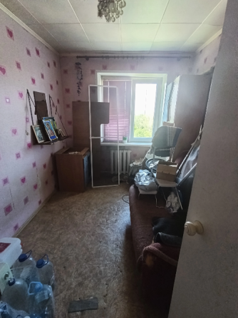 Продам квартиру 3 комнатную 5/5 Город Макеевка, Советский район, мкрн. Магистральный унив. Украина Макеевка