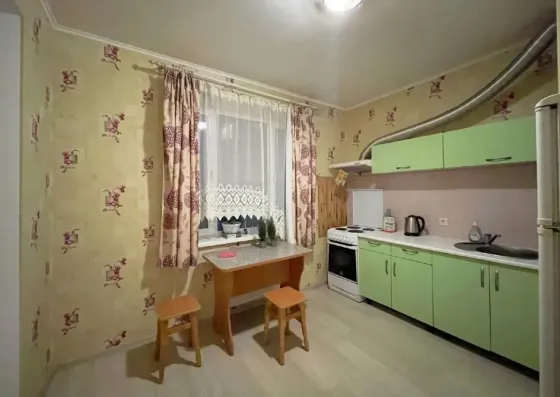 Сдам уютную однокомнатную на ул. Киевский район, пер. Россини. Донецк