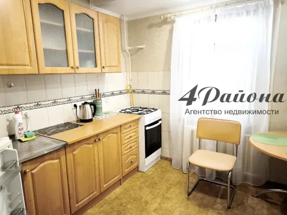 Продам Квартира 3х комн + Участок Луганск