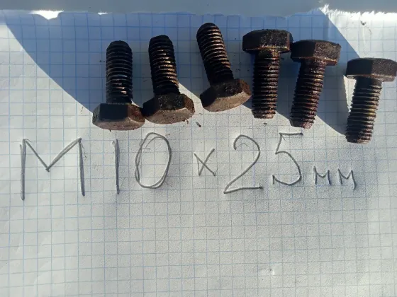 Болт М10 х 25 мм Донецк
