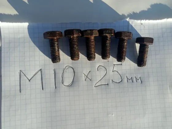 Болт М10 х 25 мм Донецк