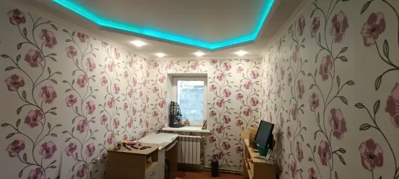 Продам дом в Куйбышевском р-не, ул. Калинина. Газ. Службы в доме. Донецк