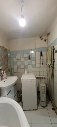 Продам дом в Куйбышевском р-не, ул. Калинина. Газ. Службы в доме. Донецк