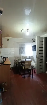 Продам дом в Куйбышевском р-не, ул. Калинина. Газ. Службы в доме. Донецк