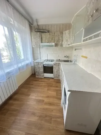 Продается 3.кв. в Калининском р-не., пр-т. Ильича, Грузия. Донецк