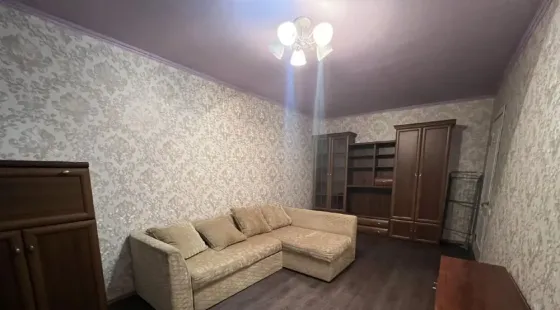 Сдам на длительный период двухкомнатную квартиру в калининском районе на бульваре шевченко Донецк