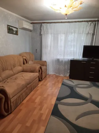 Шахтерская площадь, 3к. кв-ра, отличная, 5/9, пр-кт Киевский, тц "Молоко" Донецк