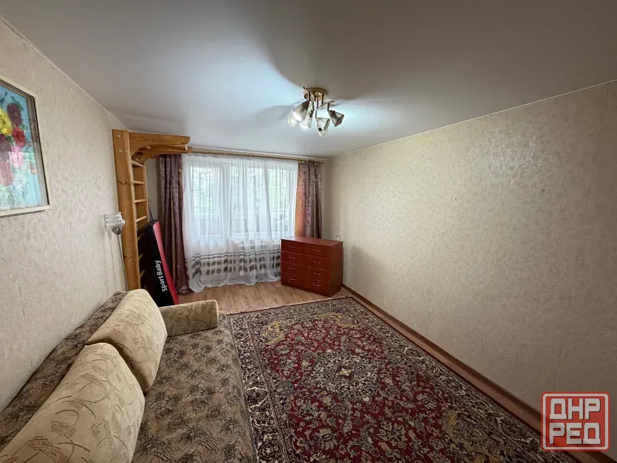 Продам 2-х ком. кв., 5/5 эт., 44 м.кв. - Макеевка, кв-л Гвардейский, ост. Пушка Макеевка - изображение 1