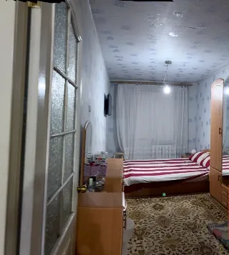 Продам 3к.кв. Петровский р-н. Ориентир маг.Изюм. ул.Шуйского. Донецк