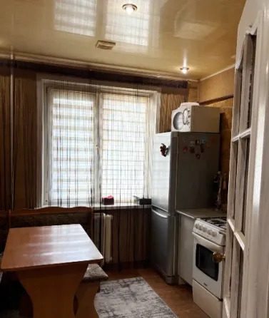 Продам 3к.кв. Петровский р-н. Ориентир маг.Изюм. ул.Шуйского. Донецк