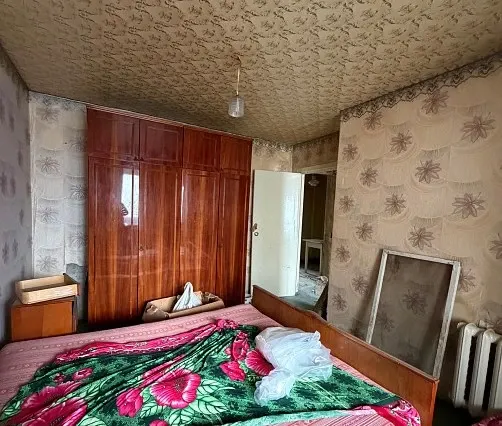 Продам 3к.кв. Кировский р-н. мкр. Бирюзова-2. ул. Бирюзова. Донецк