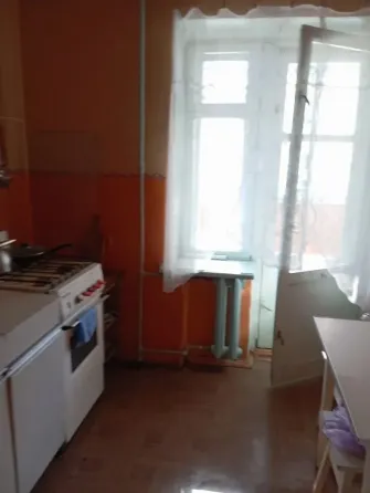 Квартира двухкомнатная 52 кв. м. 6/9 эт. Зугрэс