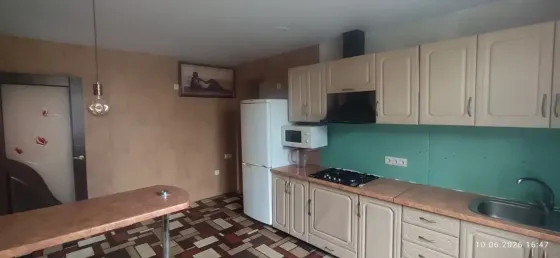Продам 1/2 дома на Жилплощадке Донецк