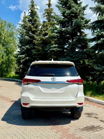 Продам Toyota Fortuner рестайлинг Донецк