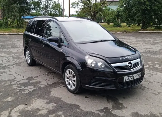 Opel Zafira B Торез