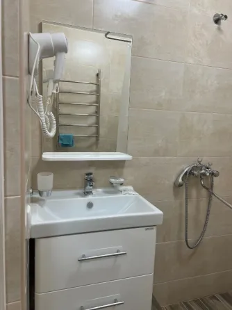Предлагается в аренду 1-комн. квартира 36м² в Буденновском р-не, Донской Донецк