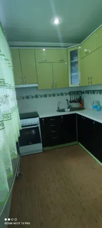 Продается 2-комн. квартира г. Торез, ул. Поповича Торез