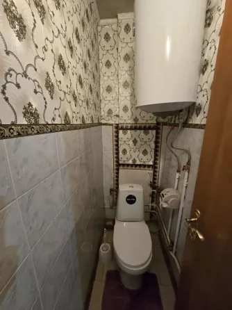 Продам крупногабаритную 2-х к квартиру , Гвардейка, 83-й Квартал, ул. Макаренко. Макеевка