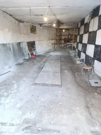 Сдам в аренду гараж 60 м² на Заперевальной (Буденновский район, ориентир-Майский рынок) под сто, цех Донецк