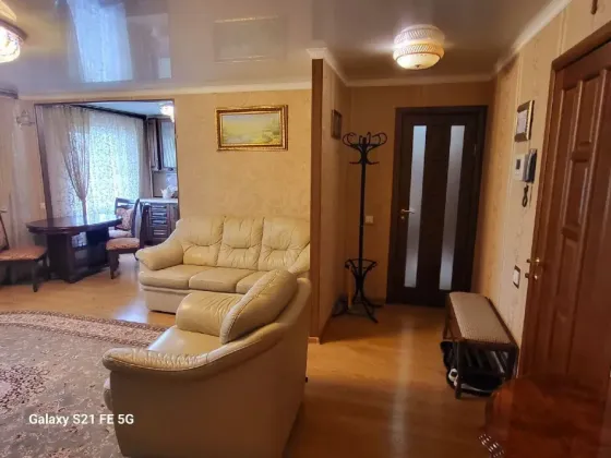 Сдаётся 2-комнатная квартира в Приморском районе Мариуполь