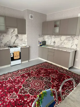 в аренду предлагается 3х комнатная квартира в левобережном Мариуполь