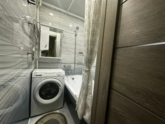 Сдаётся квартира в Калининском районе, пр. Дзержинского, недалеко от площади Калинина Донецк