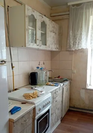 Продам 3к.кв. Сталинка. Кировский р-н. Ориентир пл.Свободы. ул.Кирова. Донецк