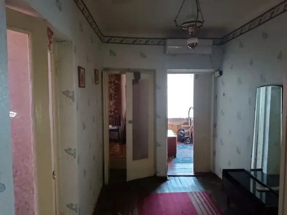 Продам дом - квартира на земле. 2000000 руб. Макеевка