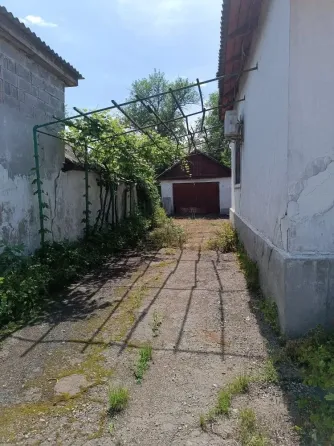 Продам дом - квартира на земле. 2000000 руб. Макеевка