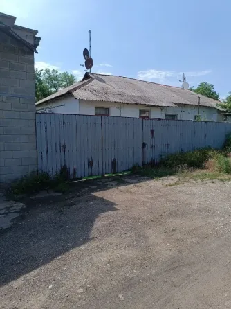 Продам дом - квартира на земле. 2000000 руб. Макеевка