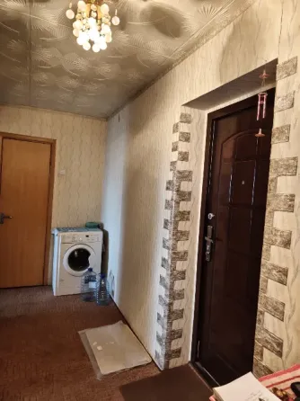продается 2 комн. кв. на хрущевке Харцызск