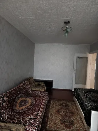 продается 1 комн. кв в зугрэсе Зугрэс