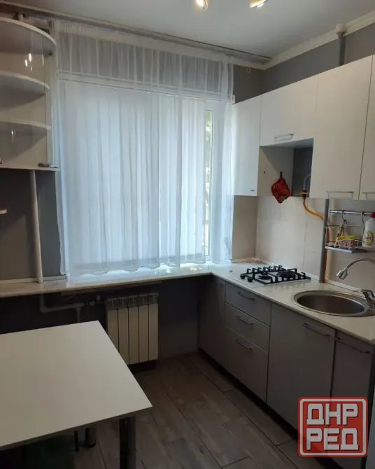 Ваша идеальная квартира в Донецке ждет вас!Сдается чистая и светлая квартира в Будённовском район Донецк - изображение 1