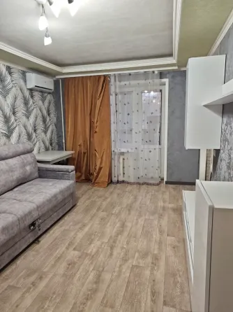 Продам 1 ком квартиру в центре площадь Ленина Донецк