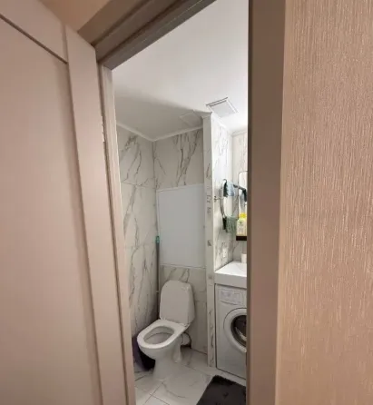 Двухкомнатная квартира 47м² в ленинском районе, ориентир цирк.этаж 3 Донецк