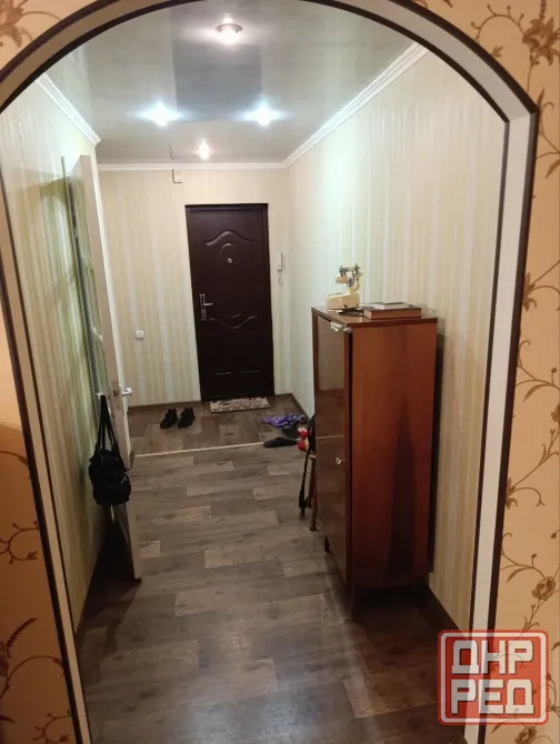 Продам 3-х комнатную квартиру в Центральном м-не Макеевка - изображение 4