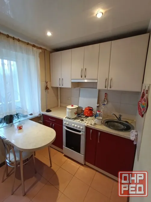 Продам 3-х комнатную квартиру в Центральном м-не Макеевка - изображение 1