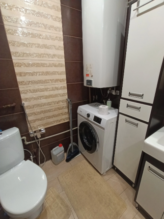 Срочно продаю 2х комнатную квартиру с ремонтом 3/3 Город Макеевка, Советский р-н, (п. Нижняя Крынка) Макеевка