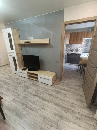 Срочно продаю 2х комнатную квартиру с ремонтом 3/3 Город Макеевка, Советский р-н, (п. Нижняя Крынка) Макеевка