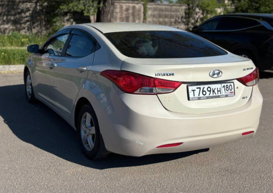 Hyundai Elantra Донецк
