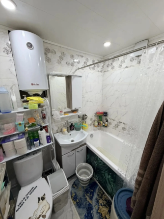 Срочно Продам 2х комнатную квартиру с ремонтом 4/5 Город Харцызск, мкрн Юбилейный Харцызск