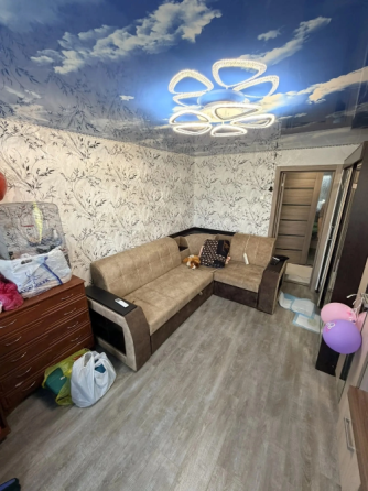 Срочно Продам 2х комнатную квартиру с ремонтом 4/5 Город Харцызск, мкрн Юбилейный Харцызск