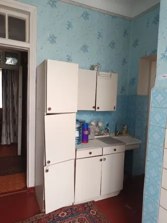Продам двухкомнатную квартиру Зугрэс