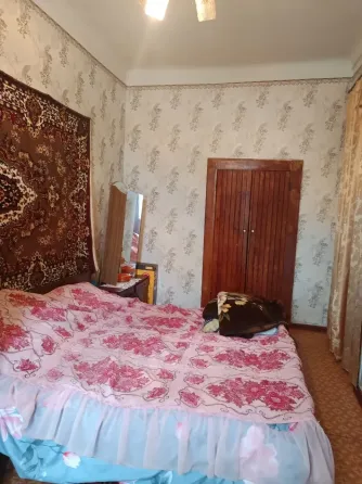 Продам двухкомнатную квартиру Зугрэс
