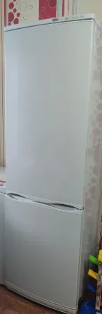 Продам холодильник Донецк